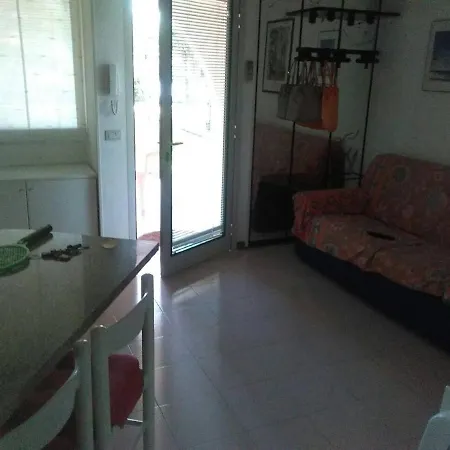 Aparthotel Villetta A Schiera In Spiaggia *